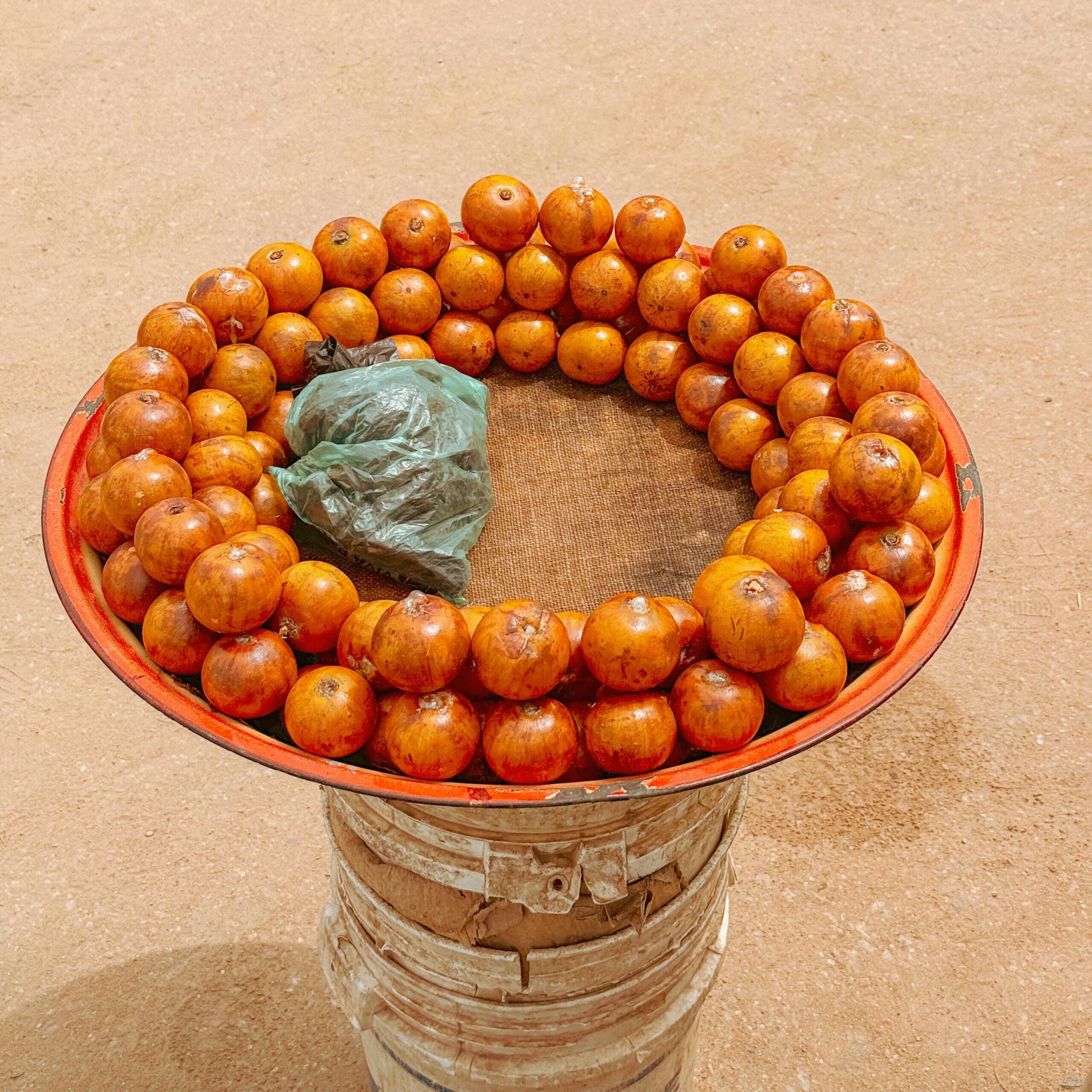 African star apple health benefits and uses as illustrated by plant part (fruit)