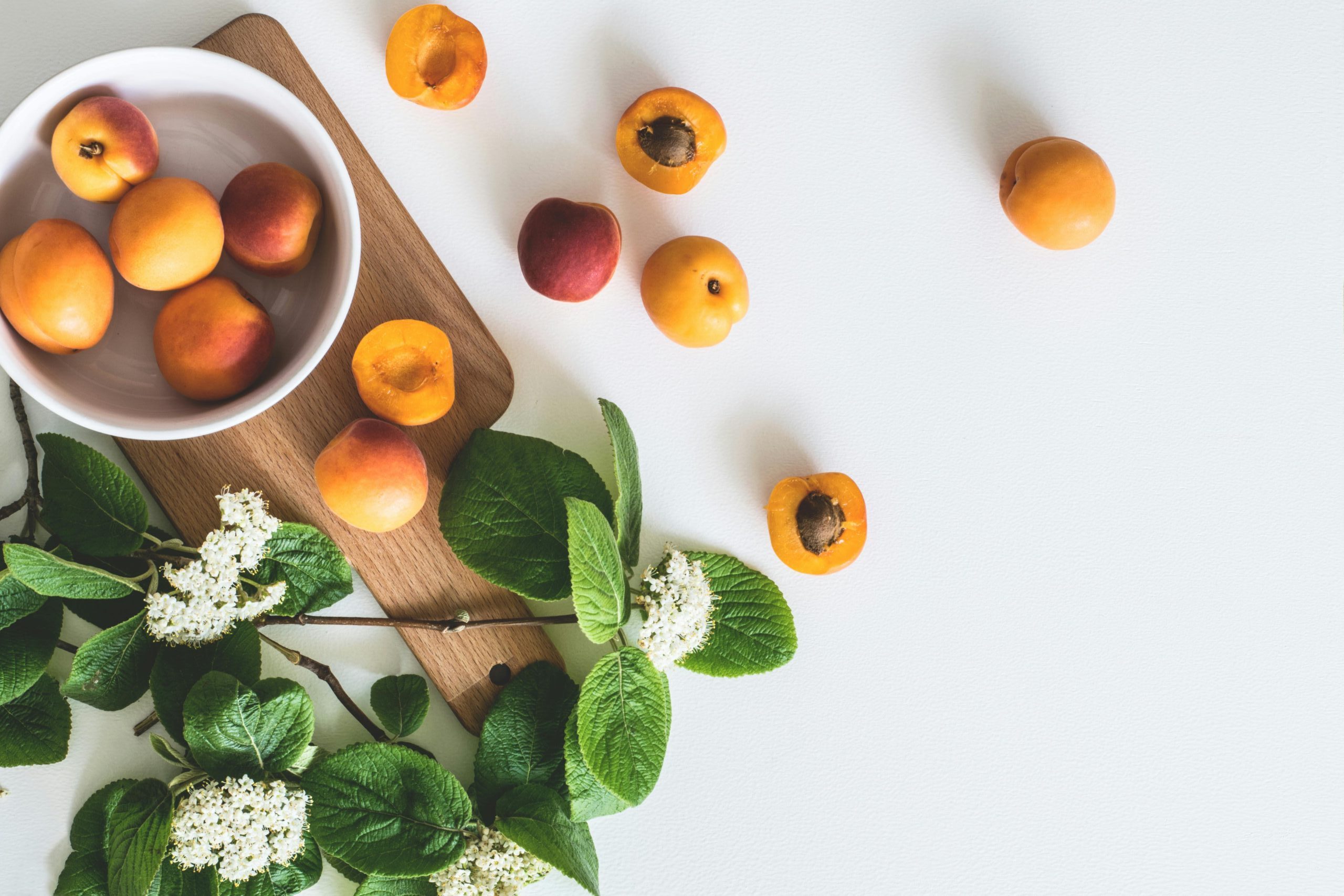 APRICOT (prunus armeniaca): Health Benefits and Uses
