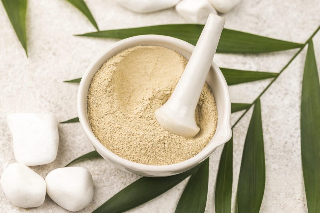 Angelica powder in a mortar is useful for excessive urination at night and digestive support.