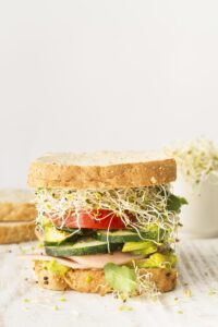 Alfalfa sandwich for nutritional supplement (superfood)